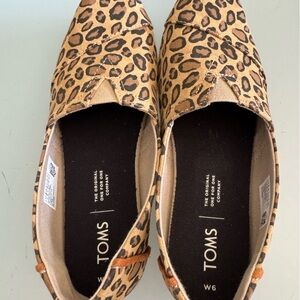 TOMS Brown Leopard Print Flats